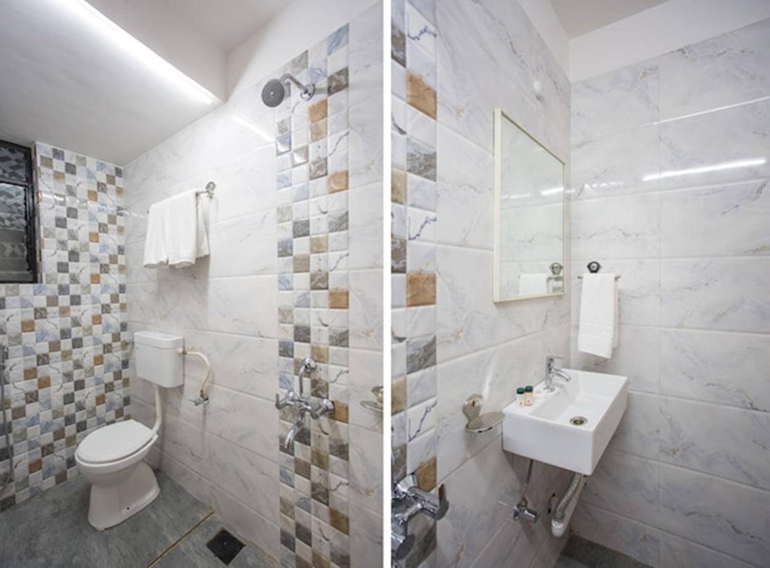פונה Hotel Padma Krishna מראה חיצוני תמונה