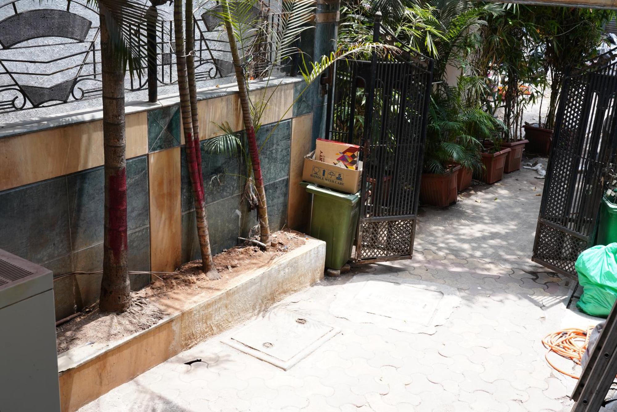 פונה Hotel Padma Krishna מראה חיצוני תמונה